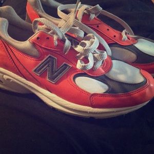 Like New Men’s New Balance 498